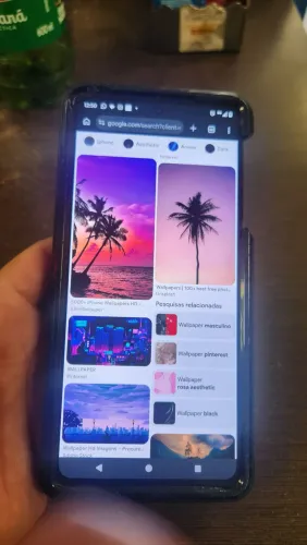 Edge 30 Pro Com traseira quebrada