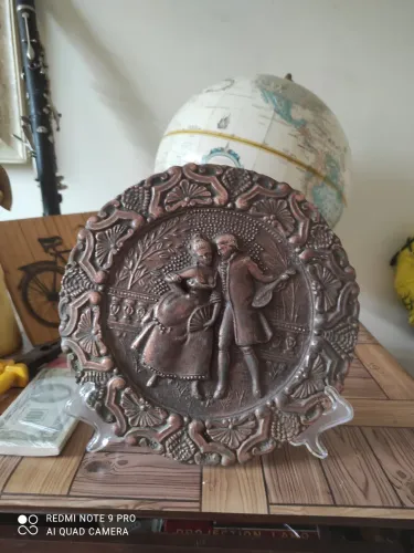 Placa para decoração,metal , antiga: