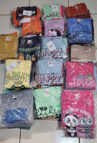 Lote 130 peças roupas infantil (novas)