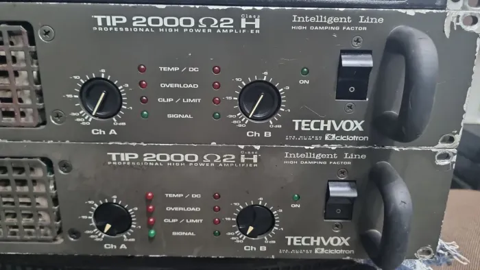 Amplificador Techvox TIP 2000 H
