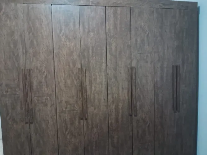 Guarda roupa 8 portas
