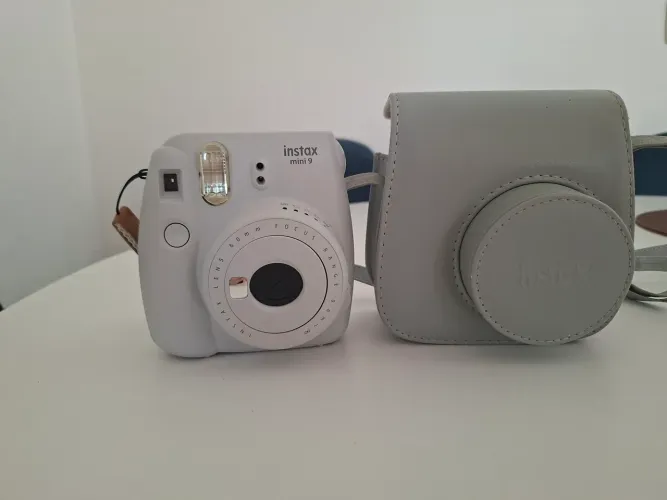 CÂMERA INSTAX MINI 9 - BRANCO GELO