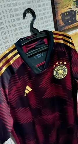 Camiseta Adidas Alemanha 2022 G Masculino - Preto e Vinho