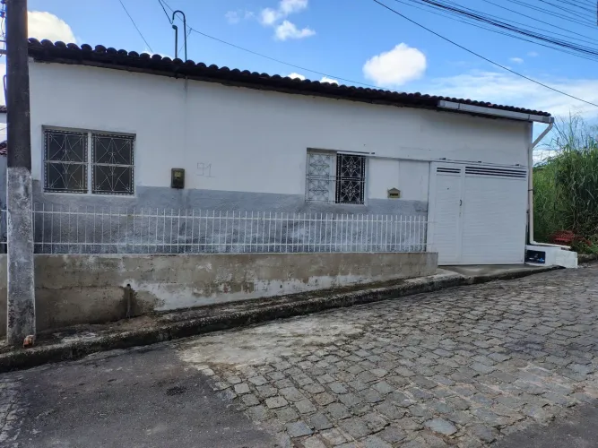 Casa rua Afonso Viana, 91 gruta de Lourdes