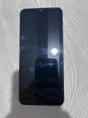 Vendo celular motog 30, seminovo, tela sem avarias, e câmeras funcionando.