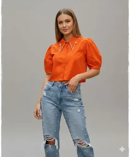 Camisa cropped bordada com perola tam P