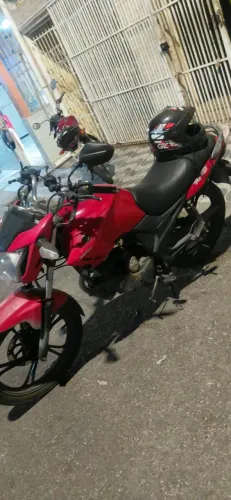 VENDO ESTA MOTO ISENTA DE IPVA, O VALOR DA VENDA É À VISTA
