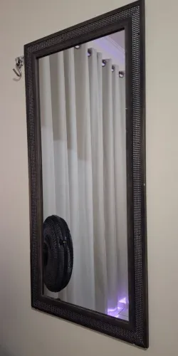 Espelho com moldura