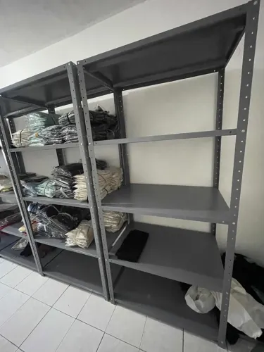 PRATELEIRA REFORÇADA 4 unidade 93cm de largura 60cm profundidade