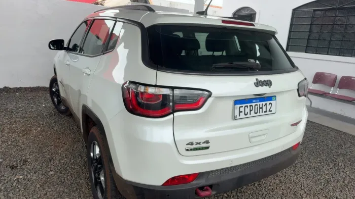 Caminhão Jeep COMPASS TRAILHAWK 2.0 4x4 Dies. 16V Aut. 2017