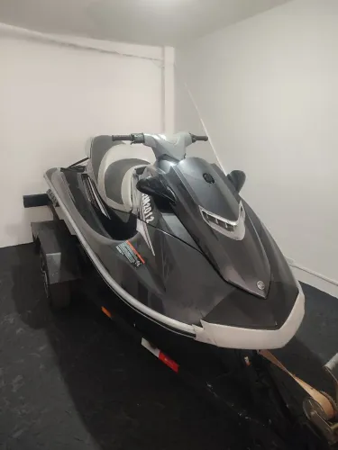 Jet sky