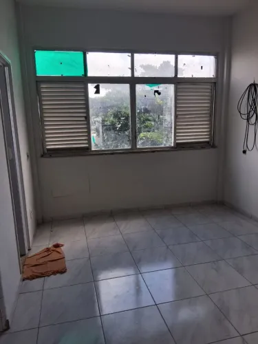 Vende-se kitnet no Centro