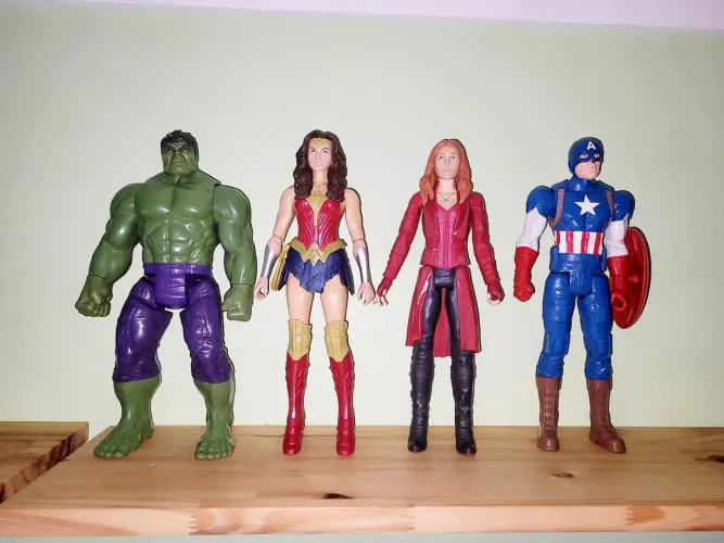 Bonecos Super heróis