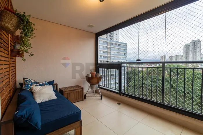 Apartamento com 2 dormitórios, 2 vagas de garagem e lazer completo, próximo ao metrô