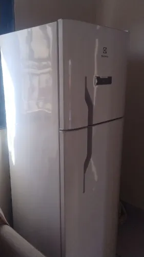 Geladeira semi nova