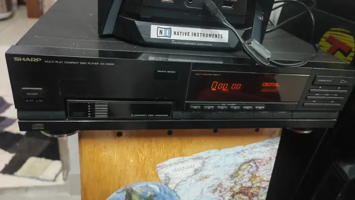 Raridade Sharp DX-C3500 CD Player Carrossel