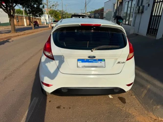 Imagem de Ford Fiesta 1.5 16V Flex Mec. 5P 2015