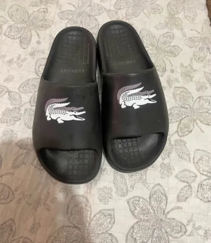 Papete Lacoste preta nova