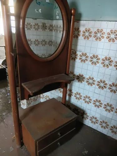 Móvel antigo