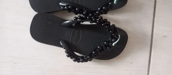 Sandálias personalizadas e decoradas 