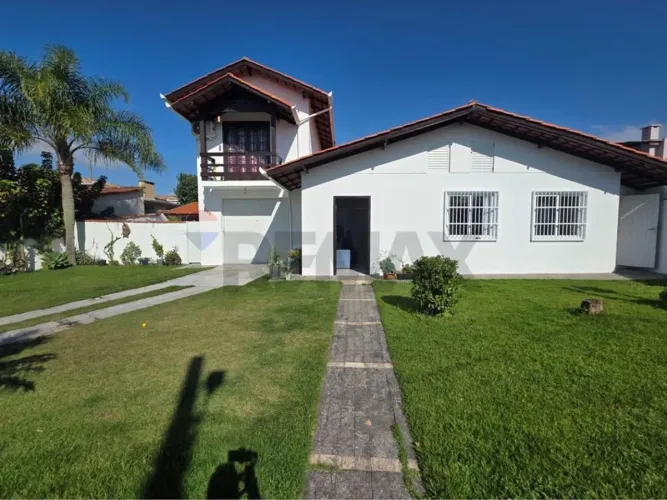 Casa 3 Dormitórios à Venda em Ingleses, Florianópolis