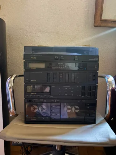 Aparelho de Som Vintage Philips modelo F 1651 "3 em 1"