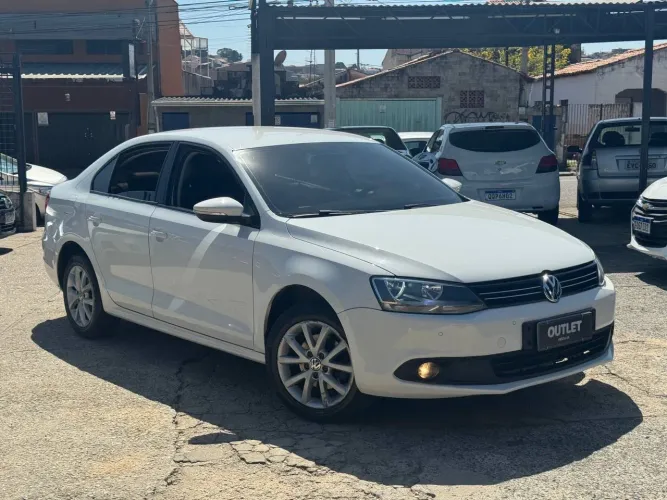 Volkswagen Jetta Comfortline 2.0 T.flex 8V 4P Tipt. 2014