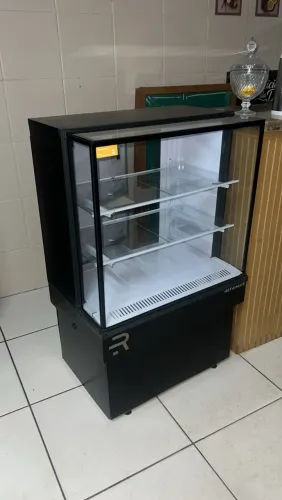 Vendo balcão expositor refrigerador novo 