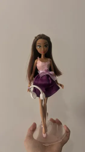 Boneca Violetta Disney