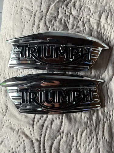 ADESIVO DA MOTO TRIUMPH . SPEETIN TWIN