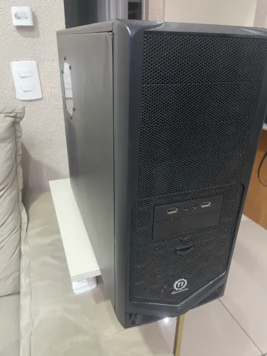 Pc Gamer com cadeira gamer