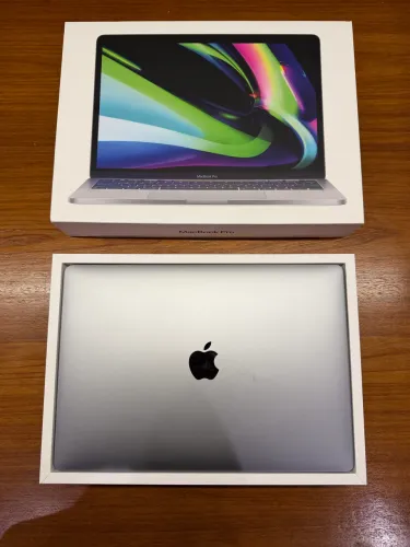 MacBook Pro M2 (2022)