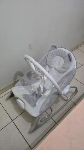 Cadeira de balanço de bebê