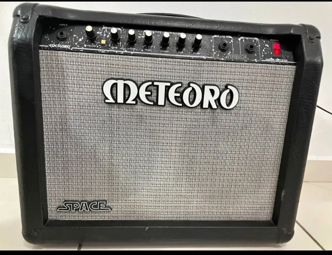 CAIXA GUITARRA METEORO