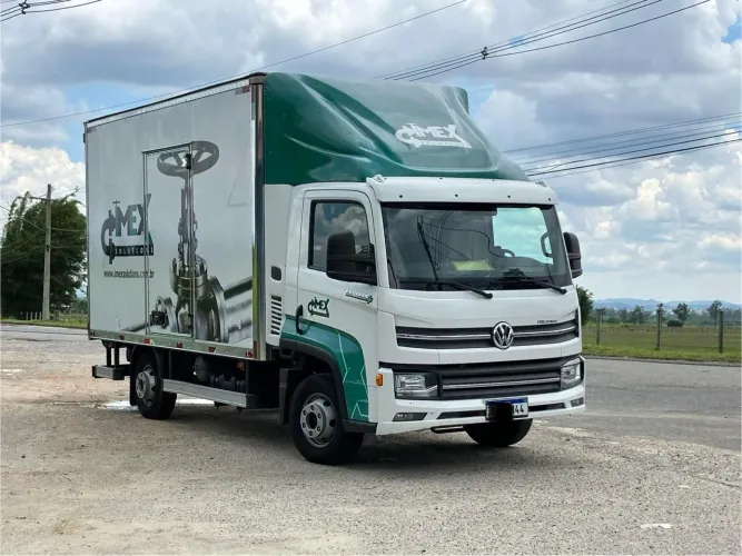 Volkswagen Delivery Express 2021/2022- Impecável-Revisões Concessionária-Baixa KM