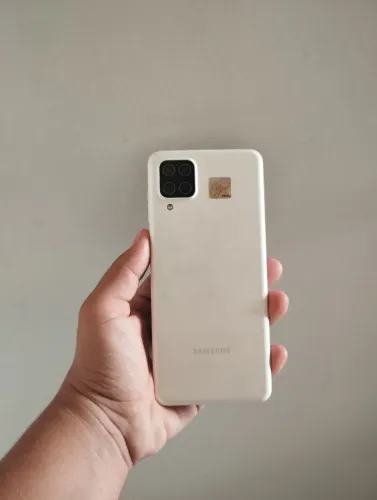 Samsung Galaxy A12 - 64 GB
