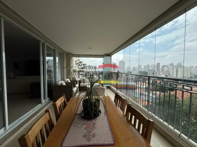 Apartamento à venda com 3 suítes e 3 vagas em Santana