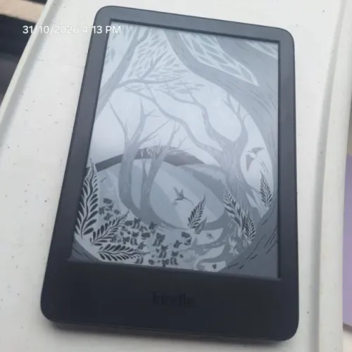 Kindle 16 GB  -Leve e compacto, com tela antirreflexo, trocas de página rápidas,cor preta,