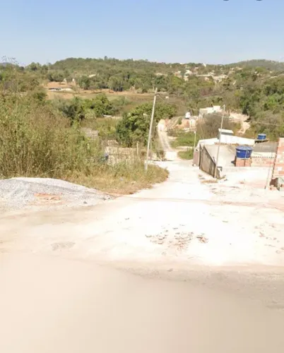 Troco lote em caminhão baú pequeno 