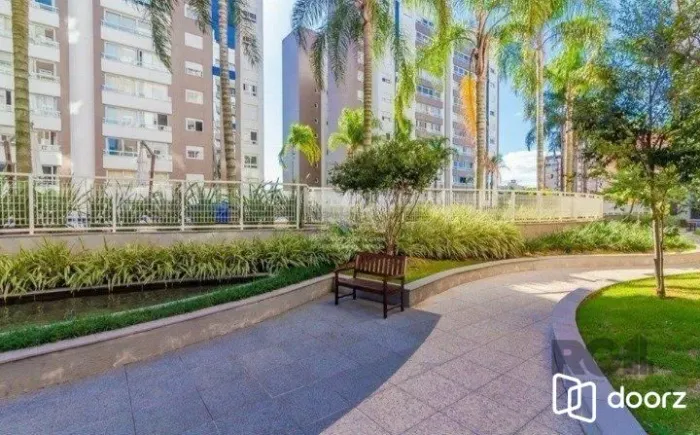 apartamento de 3 dormitórios, com 3 suítes no bairro Menino Deus