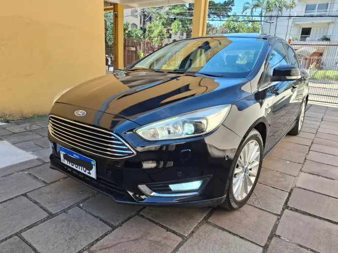 Ford Focus Fastback Tit./t.plus 2.0 Flex Aut. 2016