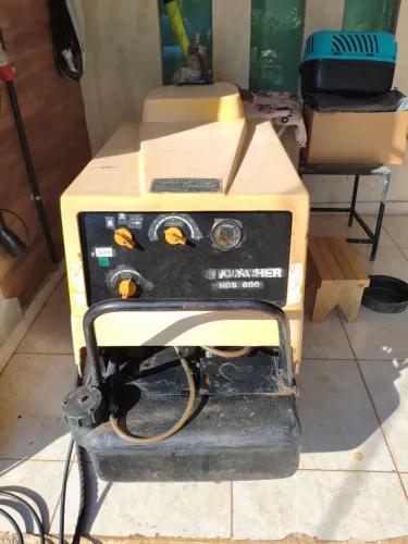 Lavadora Karcher HDS 800