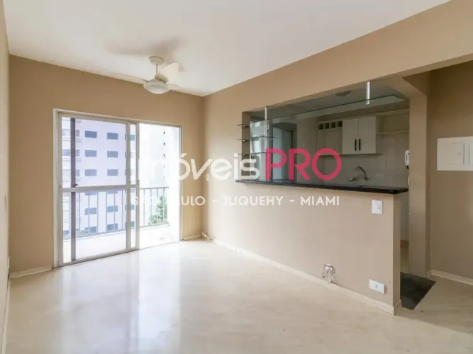 Apto de 45m² com 1 dormitório, 2 banheiros e 1 vaga em Moema.