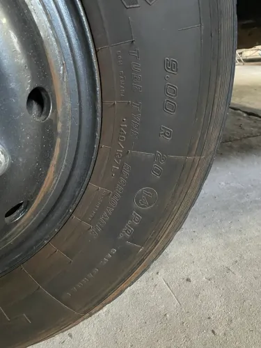 Par Pneus Dianteiros Firestone