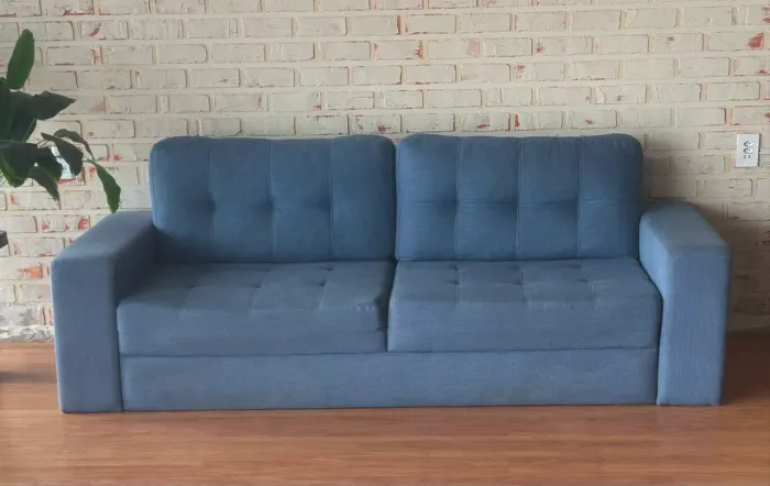 Sofá azul em linho