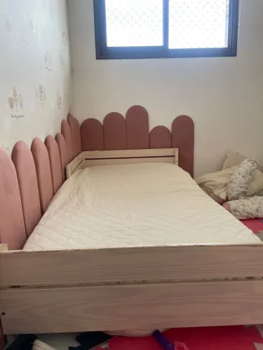 Kit cômoda e cama - Madeira pinus