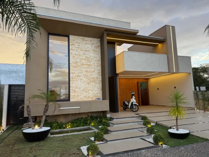 Casa no Cond Gaudi nova alugar ou venda