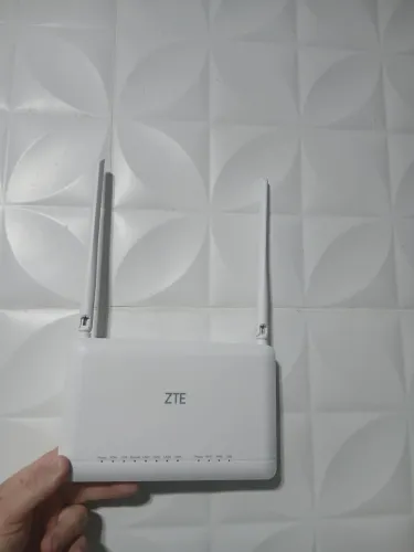 10 knt zte F670L V9 branca