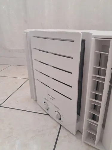 Ar condicionado springer 7500 btus com apenas 2 meses de uso estado de loja