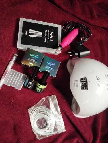 Vendo ou troco kit de alongamento de unha 